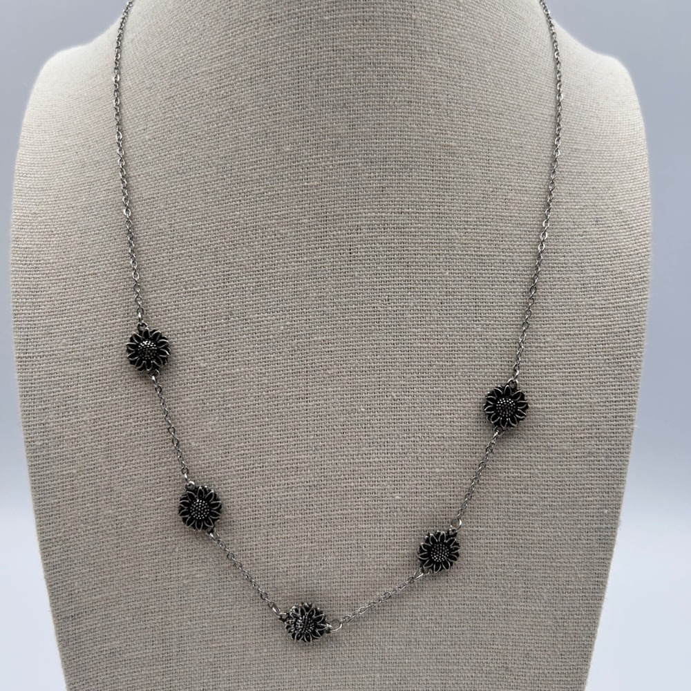 Silver Tone Sunflower Charm Station Necklace Boho Floral Adjustable Chain 19in